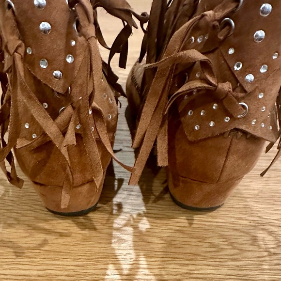 Justice Brown Fringe and Rhinestone Booties Size 3 - Picture 4 of 15